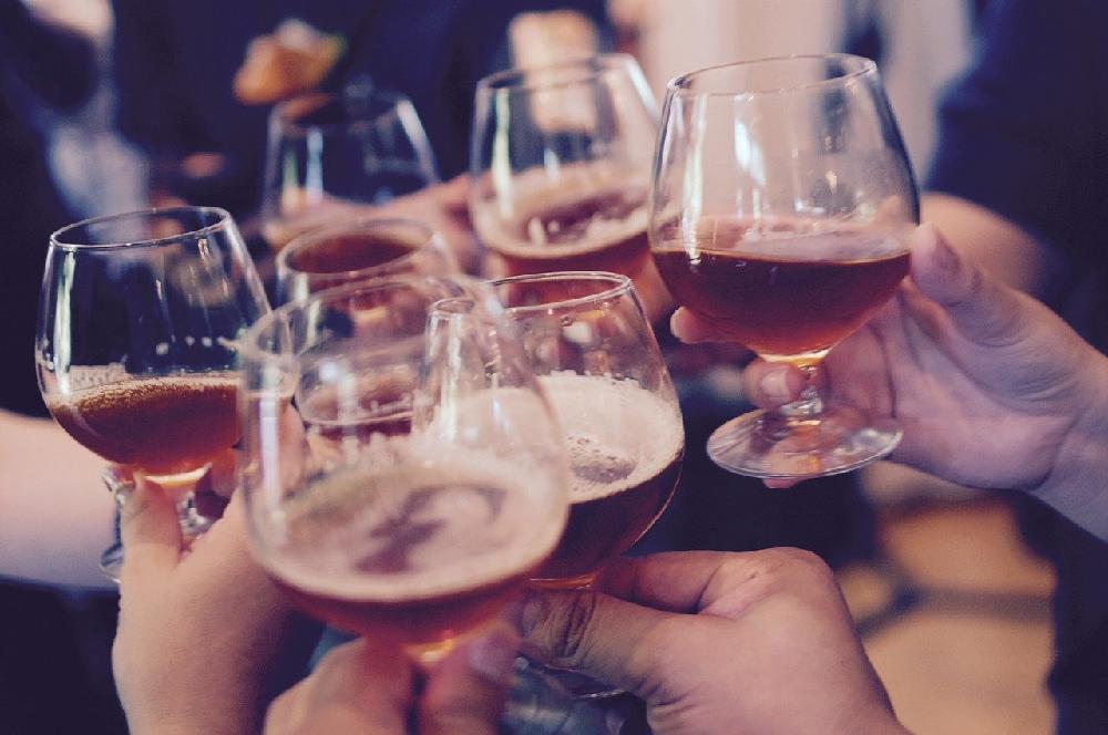 Degustacja wina – dlaczego warto wziąć w niej udział?
